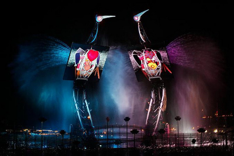 Singapore, Crane Dance